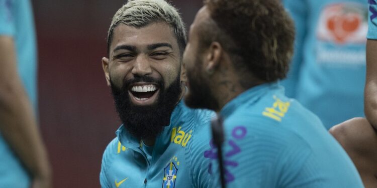 Gabigol se pauta em diagnóstico da CBF e não vai a Curitiba; Flamengo condena atitude