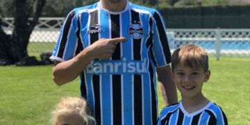 Grêmio acerta volta de Lucas Leiva
