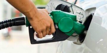 SP anuncia redução do ICMS da gasolina; preço do litro deve cair R$ 0,48