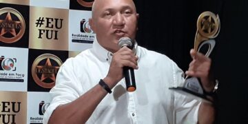 Joelton Cunha vence o prêmio de empreendedor do ano