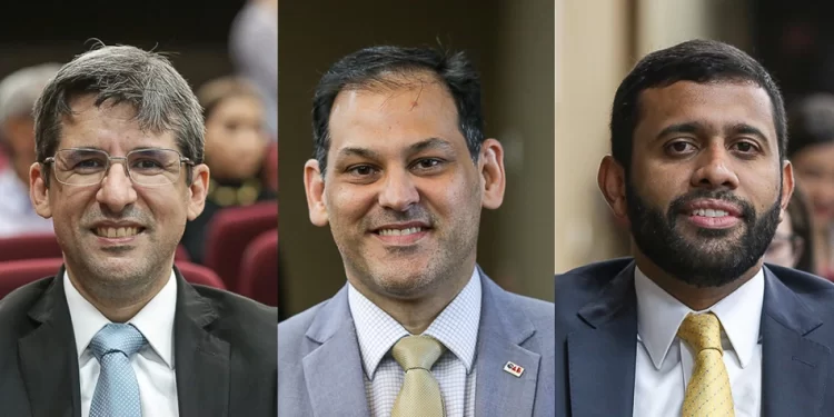 Presidente Bolsonaro recebe lista tríplice do TRT-PI nesta segunda