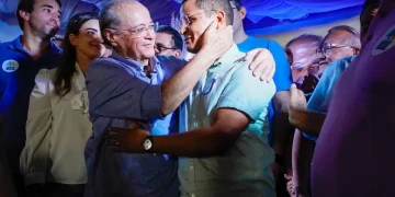 Vereador Ismael Silva oficializa apoio a Sílvio Mendes