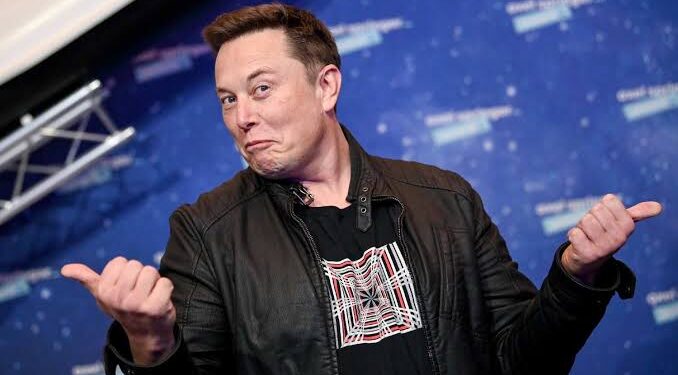 Elon Musk desiste de comprar Twitter e rede social promete batalha judicial