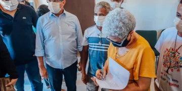 Governadora Regina Sousa inaugura obras no munícipio de Nazária