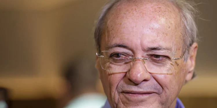 “Confiante e disponível”, diz Sílvio Mendes sobre a campanha