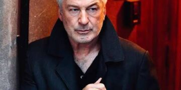 Alec Baldwin apertou gatilho de arma em set de filmagem, conclui FBI