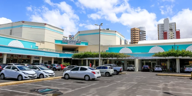 Homem é preso após furtar R$ 500 em picanha de supermercado em Teresina