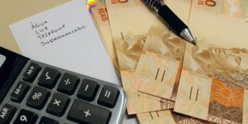 1 em cada 4 brasileiros não consegue fechar as contas do mês