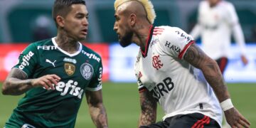 Palmeiras empata com Flamengo e segue na liderança da Série A