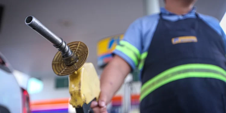Preço da gasolina no Piauí teve a maior queda registrada no Brasil
