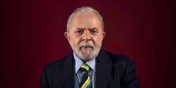 Lula e Bolsonaro estão tecnicamente empatados, aponta Paraná Pesquisas