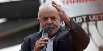 TSE suspende conteúdo que associa Lula a drogas, assassinato e aborto