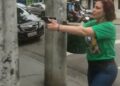 Carla Zambelli saca arma e aponta para homem em São Paulo