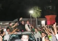 Presidente Bolsonaro é recebido por multidão no aeroporto de Teresina