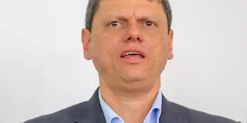 Tarcísio Gomes de Freitas sofre atentado na favela de Paraisópolis