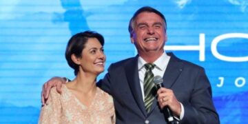 Bolsonaro e Michelle deixam de se seguir no Instagram