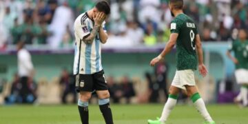 Argentina perde de virada para a Arábia Saudita na estreia