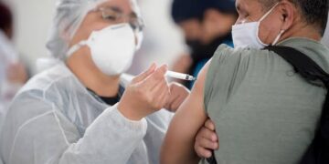 Brasil registra 49 mortes por Covid-19 em 24h