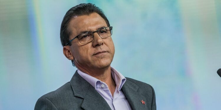 Lula escolhe Luiz Marinho para comandar o Ministério do Trabalho