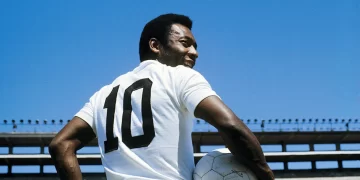Em homenagem a Pelé, Conmebol propõe mudança de escudo da seleção