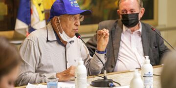 Dr. Pessoa assina ordem para construção do Hospital da Mulher
