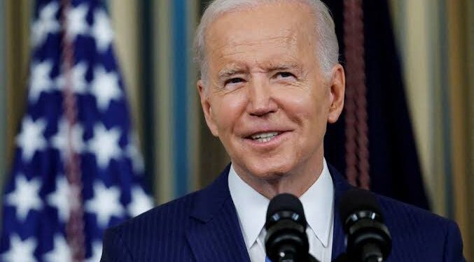 Lula vai viajar aos EUA para encontro com Joe Biden