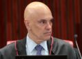 Moraes suspende porte de arma no Distrito Federal a pedido de Lula