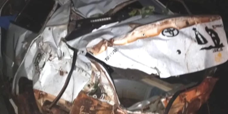 Filho de empresário capota veículo na zona rural de José de Freitas