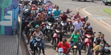 Servidores municipais de José de Freitas fazem manifestação pelo não pagamento do rateio
