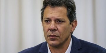 Haddad não garante salário-mínimo de R$ 1.320 em 2023