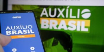 Começa o pagamento dos auxílios Brasil e Gás para 21,8 milhões