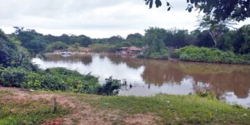 Homem morre afogado ao tentar atravessar rio que divide Ceará e Piauí