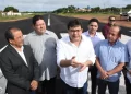 Rafael Fonteles entrega reforma da pista do aeródromo de Valença