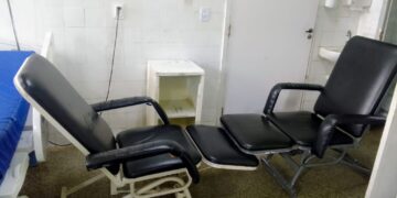 Acompanhante de paciente tem dedos mutilados em acidente com cadeira no HGV