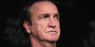 Mesmo com classificação na Copa do Brasil, Cuca pede demissão do Corinthians