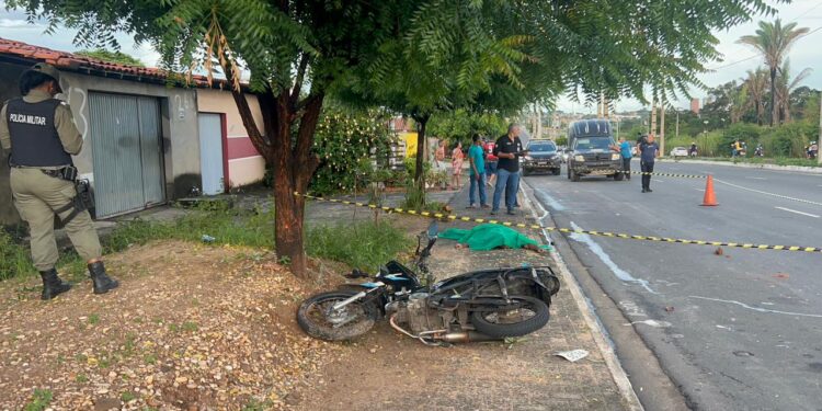 Homem é encontrado morto ao lado de motocicleta na zona Sudeste de Teresina
