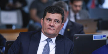 PGR pede ao STF que Moro seja preso e perca o mandato