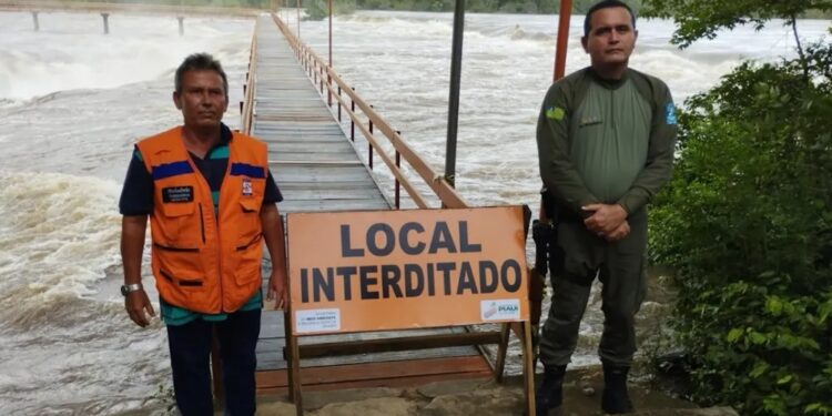 Esperantina: 13 famílias estão desabrigadas; Cachoeira do Urubu é interditada