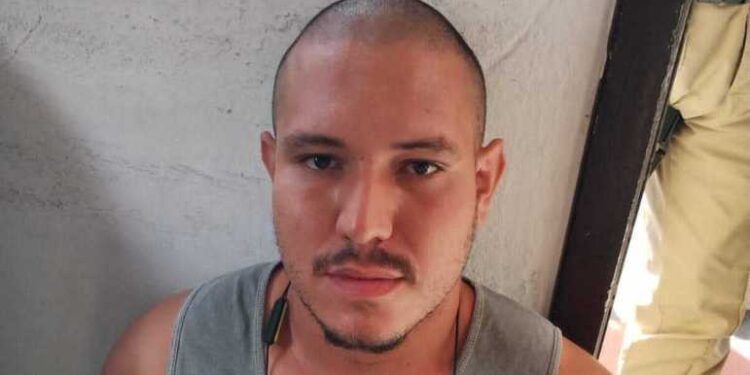 Polícia divulga foto do responsável por matar 4 crianças e deixar outras feridas em SC