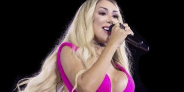 Cantora Taty Girl sofre acidente a caminho de show