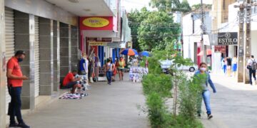 Confira o que abre e o que fecha no feriado da Semana Santa em Teresina
