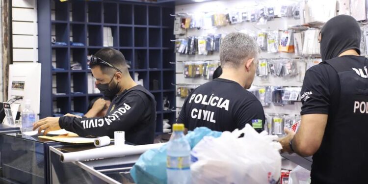 SSP-PI deflagra operação contra lojas que comercializam celulares furtados e roubados em Teresina