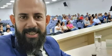 Vereador é preso dentro da Câmara acusado de estupro em Rondônia