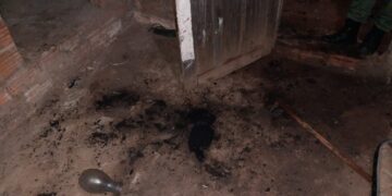 Filho é preso suspeito de estuprar a própria mãe e tocar fogo em sofá de casa no Piauí