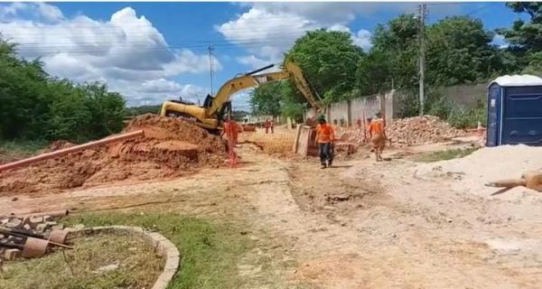 Jovem morre após ser prensado por máquina durante obra no Piauí