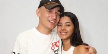 João Gomes se declara para namorada após reatar relacionamento