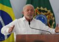 Presidente Lula anuncia política de reajuste do salário mínimo e isenção de IR