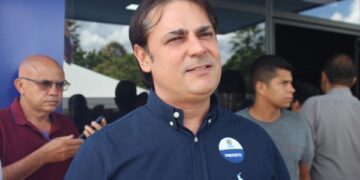 Roger Linhares reforça integração entre Estado e municípios durante reunião com governador