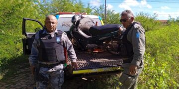 Policia Militar encontra motocicleta abandonada em José de Freitas