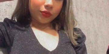 Adolescente de 13 anos morre eletrocutada ao usar celular na tomada em Parnaíba